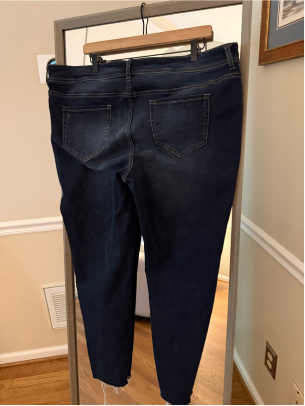Women's Maurices Plus Size 20 Dark Wash Raw Hem Jeans - Picture 4 of 7